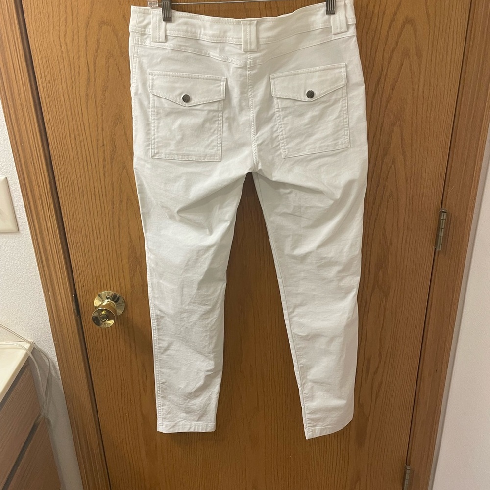 Anatomie white pants. Great stretch!